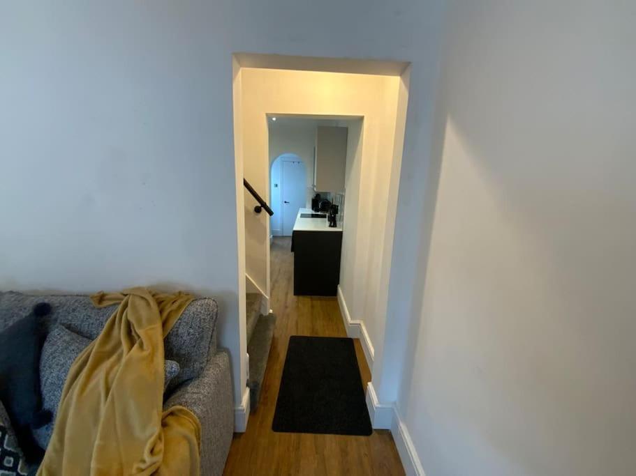 Centrally Located To The City Of Lincoln Exterior foto